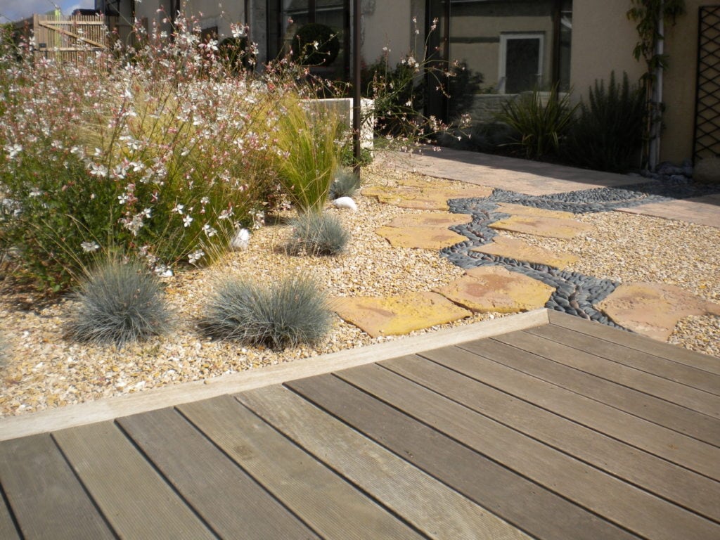 allée 3 Terrasse en bois composite de grande qualité Aix en Provence, Marseille, Bouches-du-Rhône, 13