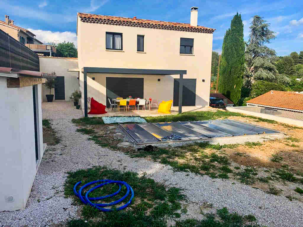 Vue d'ensemble du jardin avant travaux